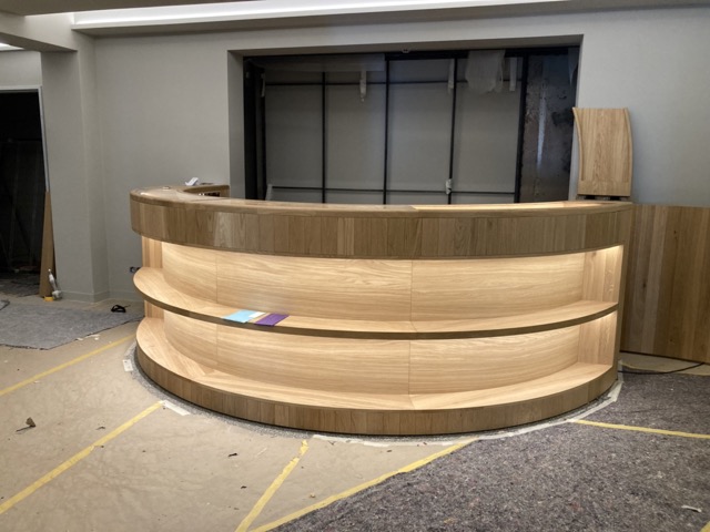 Bild von der Baustelle, Ansicht des Kassentresens.