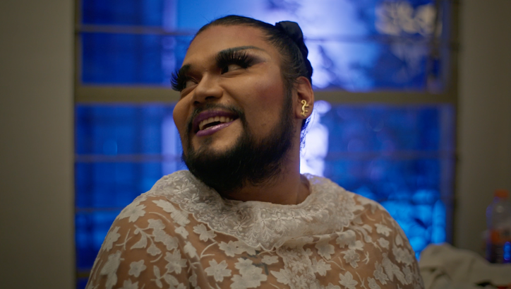 Filmstill aus AMOR ROJO (Red Love) von Dora García