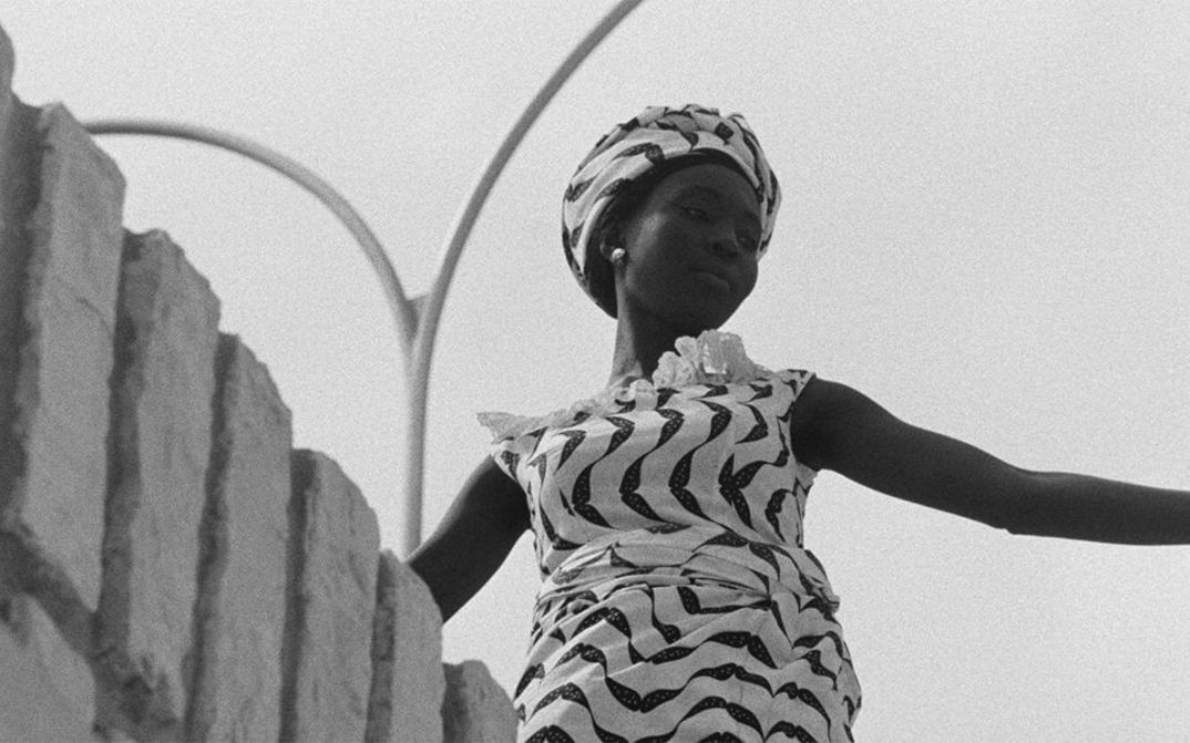 Filmstill from LA NOIRE DE …