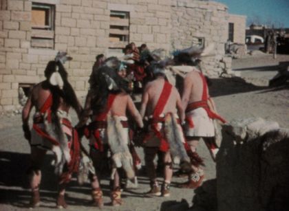 Filmstill aus "Techqua Ikachi, Land – mein Leben" von Anka Schmid, James Danaqyumptewa und Agnes Barmettler. 