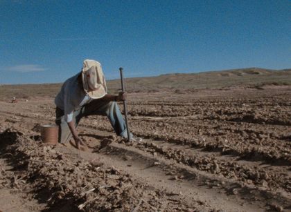 Filmstill aus "Techqua Ikachi, Land – mein Leben" von Anka Schmid, James Danaqyumptewa und Agnes Barmettler