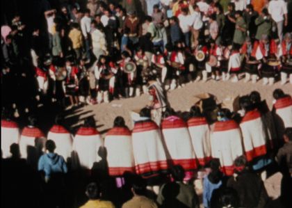 Filmstill aus "Techqua Ikachi, Land – mein Leben" von Anka Schmid, James Danaqyumptewa und Agnes Barmettler