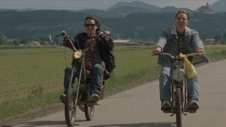 Filmstill from JEZDECA (Riders) by Dominik Mencej