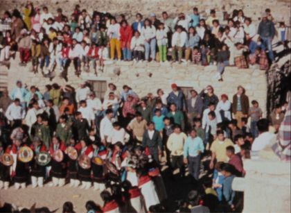 Filmstill aus "Techqua Ikachi, Land – mein Leben" von Anka Schmid, James Danaqyumptewa und Agnes Barmettler