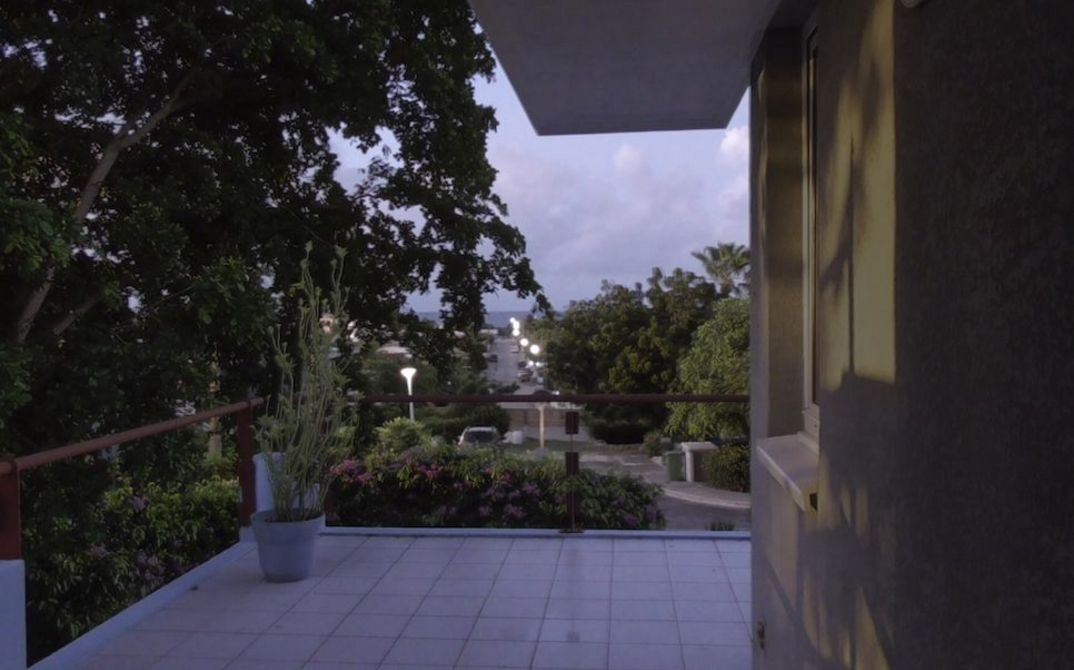 PolakVanBekkum, LOST ON ARRIVAL (Still)