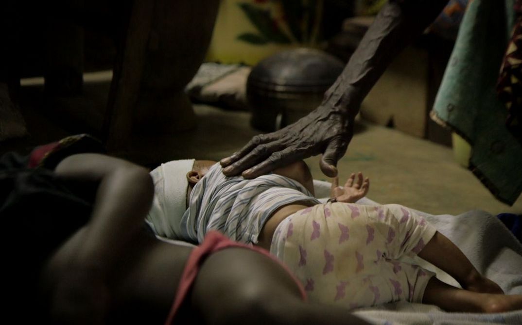 Still GARDERIE NOCTURNE (Night Nursery)