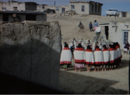 Filmstill aus "Techqua Ikachi, Land – mein Leben" von Anka Schmid, James Danaqyumptewa und Agnes Barmettler