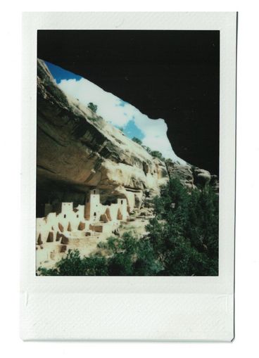 Polaroid der archäologischen Stätten des Mesa-Verde-Nationalparks.