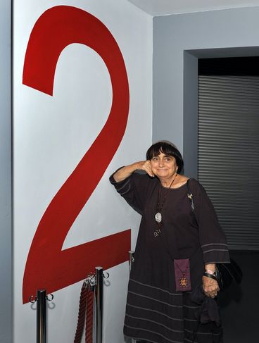 Agnes Varda vor Filmsaal