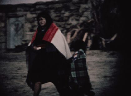 Filmstill aus "Techqua Ikachi, Land – mein Leben" von Anka Schmid, James Danaqyumptewa und Agnes Barmettler