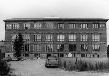 The façade of the Martin Gropius Building before restoration.