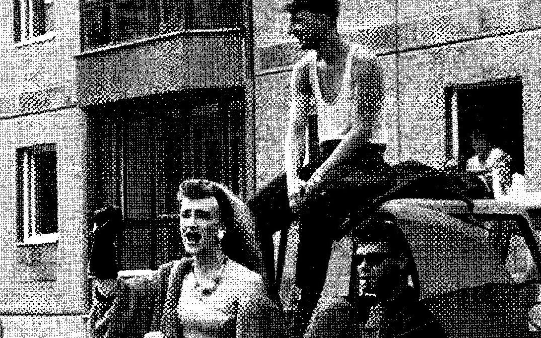 Filmstill aus THE BATTLE OF TUNTENHAUS von Juliet Bashore