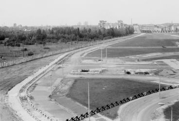 View from Haus Vaterland overlooking the Wall. In the background the Reichstag building.