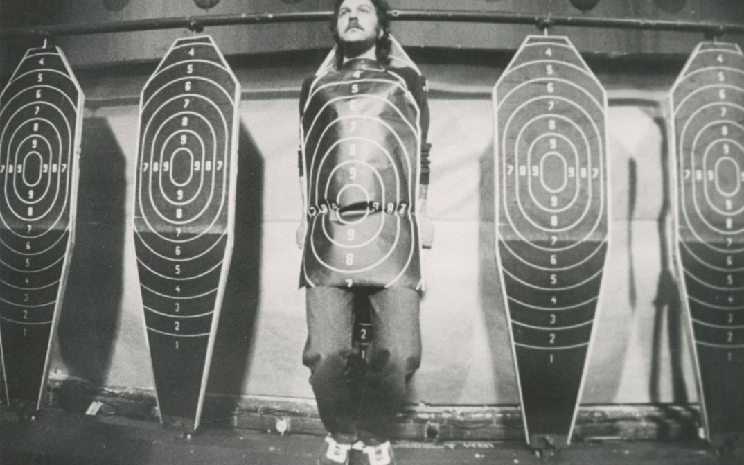 Filmstill from VAI VIEGLI BŪT JAUNAM? (Ist es leicht, jung zu sein?)