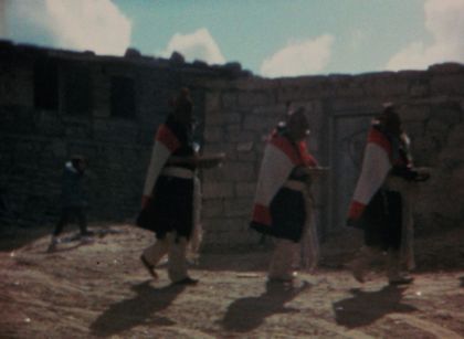 Filmstill aus "Techqua Ikachi, Land – mein Leben" von Anka Schmid, James Danaqyumptewa und Agnes Barmettler