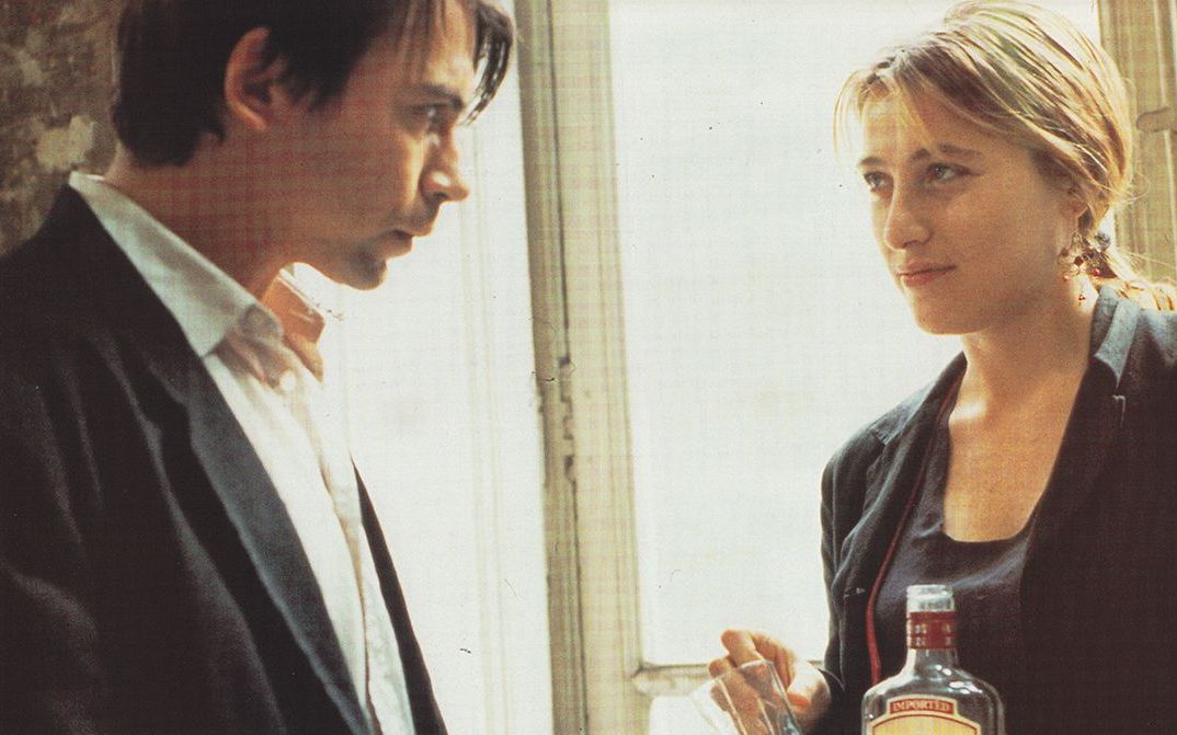 Filmstill from OUBLIE-MOI (Vergiss mich) by Noémie Lvovsky