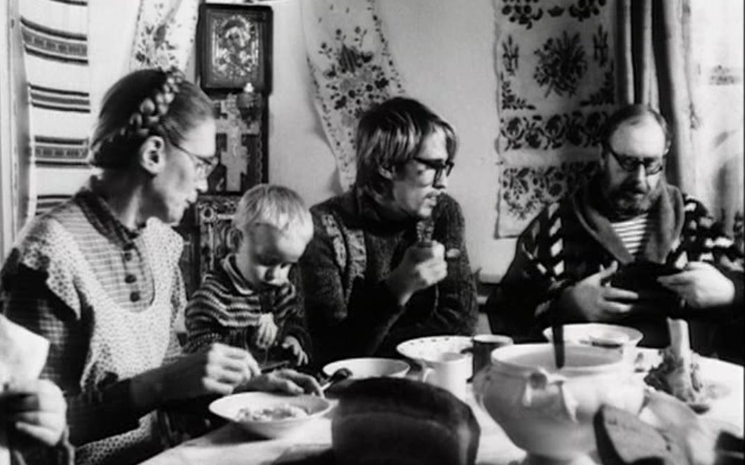 Filmstill aus CHEKHOV