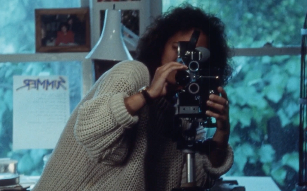 Filmstill from SPIN CYCLE (Schleudergang) by Aarin Burch