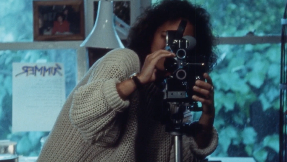 Filmstill from SPIN CYCLE (Schleudergang) by Aarin Burch