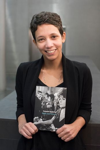 Alia Ayman mit Youssef Chahine Buch 