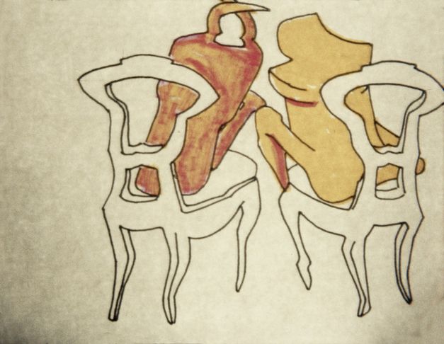 Filmstill aus "Chairs" von Maria Lassnig. Zu sehen ist eine Zeichnung von zwei Figuren, die auf Stühlen sitzen. 