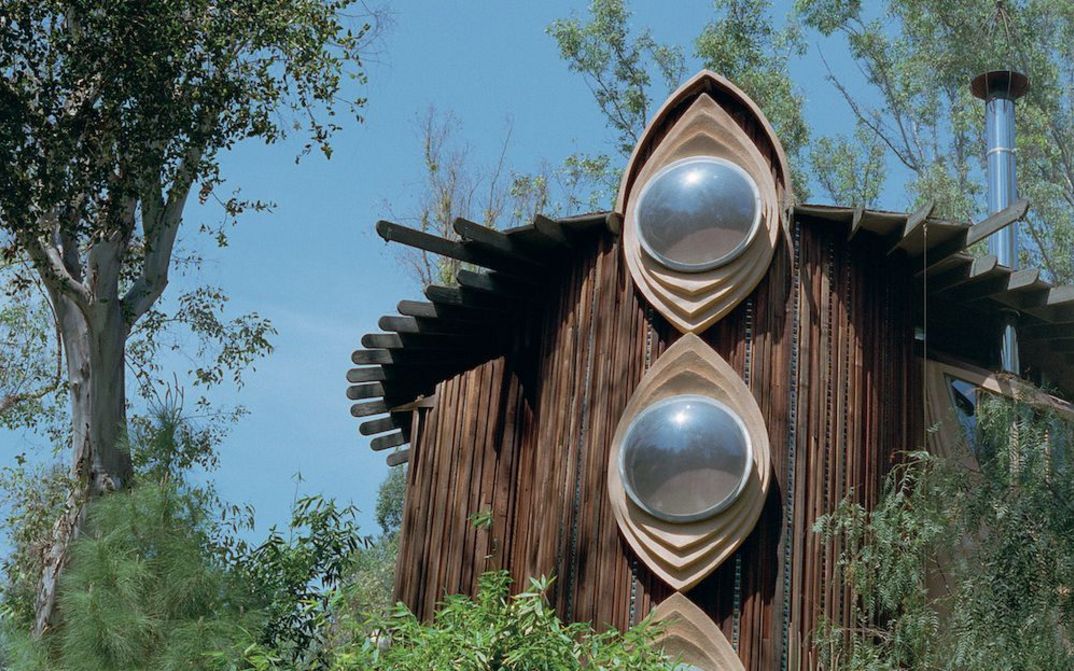 Filmstill aus GOFF IN DER WÜSTE: Ansicht des Al Struckus House des Architekten Bruce Goff.