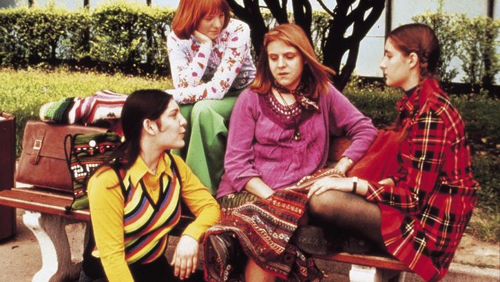 Filmstill from DIS-MOI OUI, DIS-MOI NON by Noémie Lvovsky