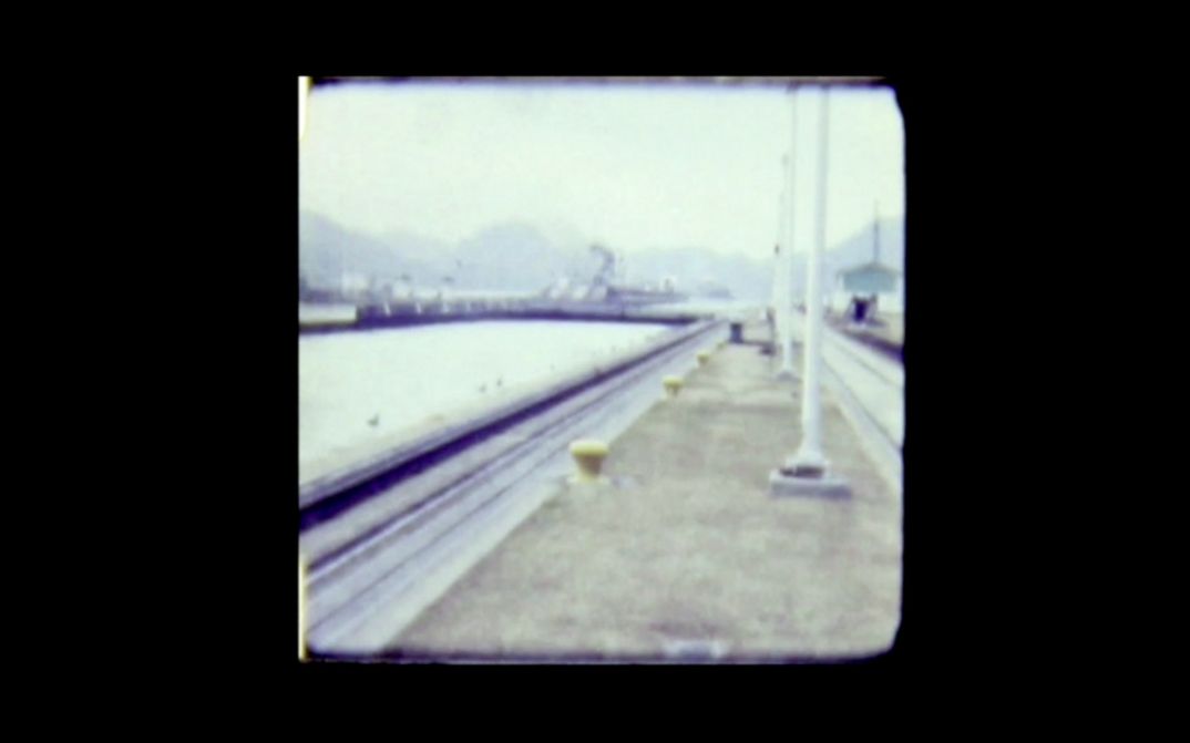 Still from the film "El veterano (The Veteran)" by Jeronimo Rodriguez. We see a grainy shot of a train platform.