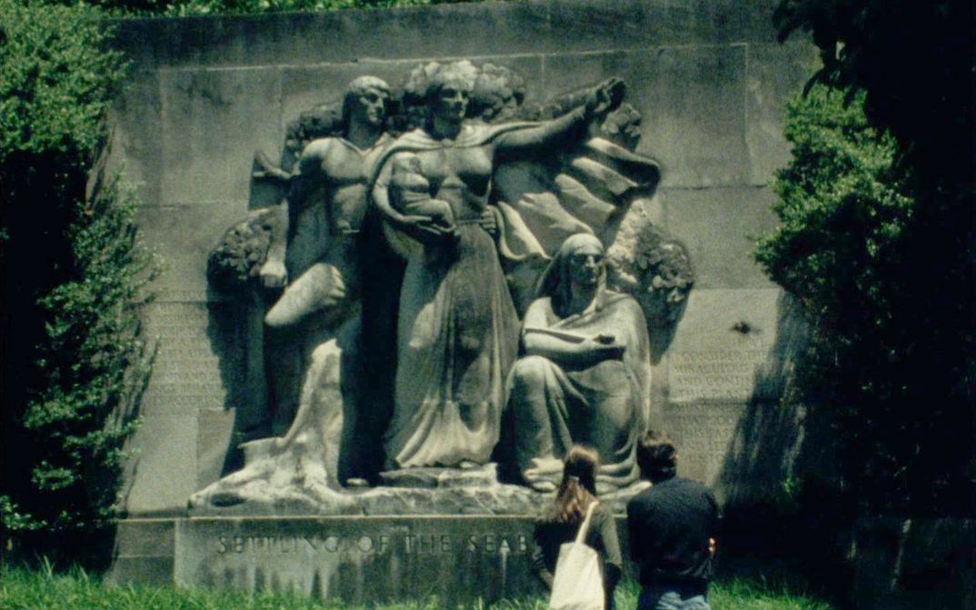 Filmstill from CLASSICAL PERIOD