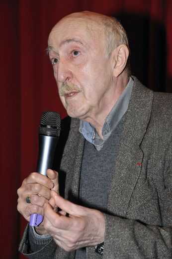 Otar Iosseliani im Kino mit Mikrofon