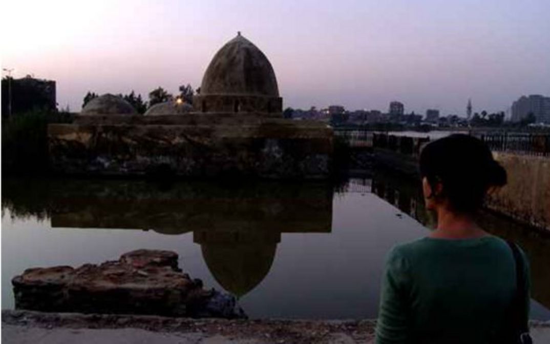 Filmstill aus AL-KHOROUG LEL-NAHAR (Coming Forth by Day) von Hala Lotfy